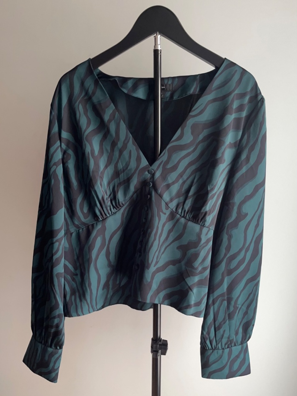 Emerald green romantic v-neck blouse - J.Crew Size 14